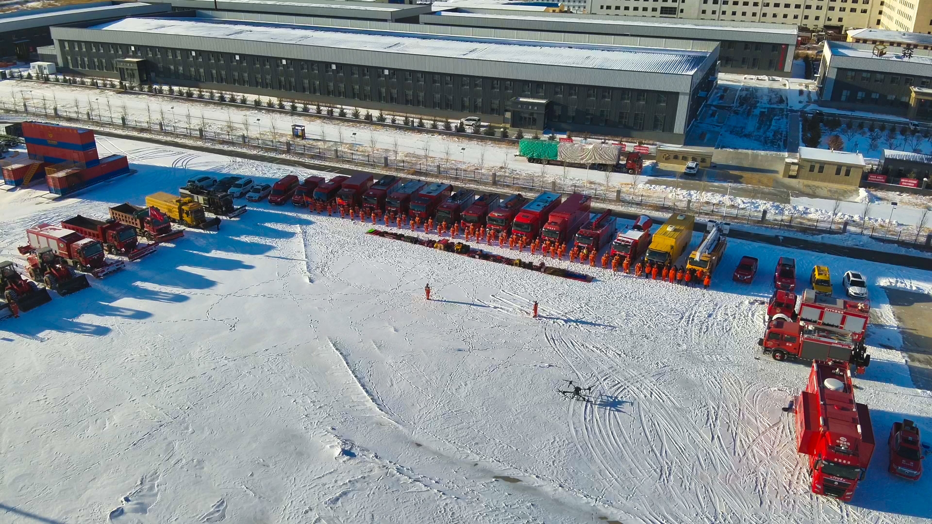 赌球网站消防救援支队组织开展低温雨雪冰冻灾害救援实战拉动演练