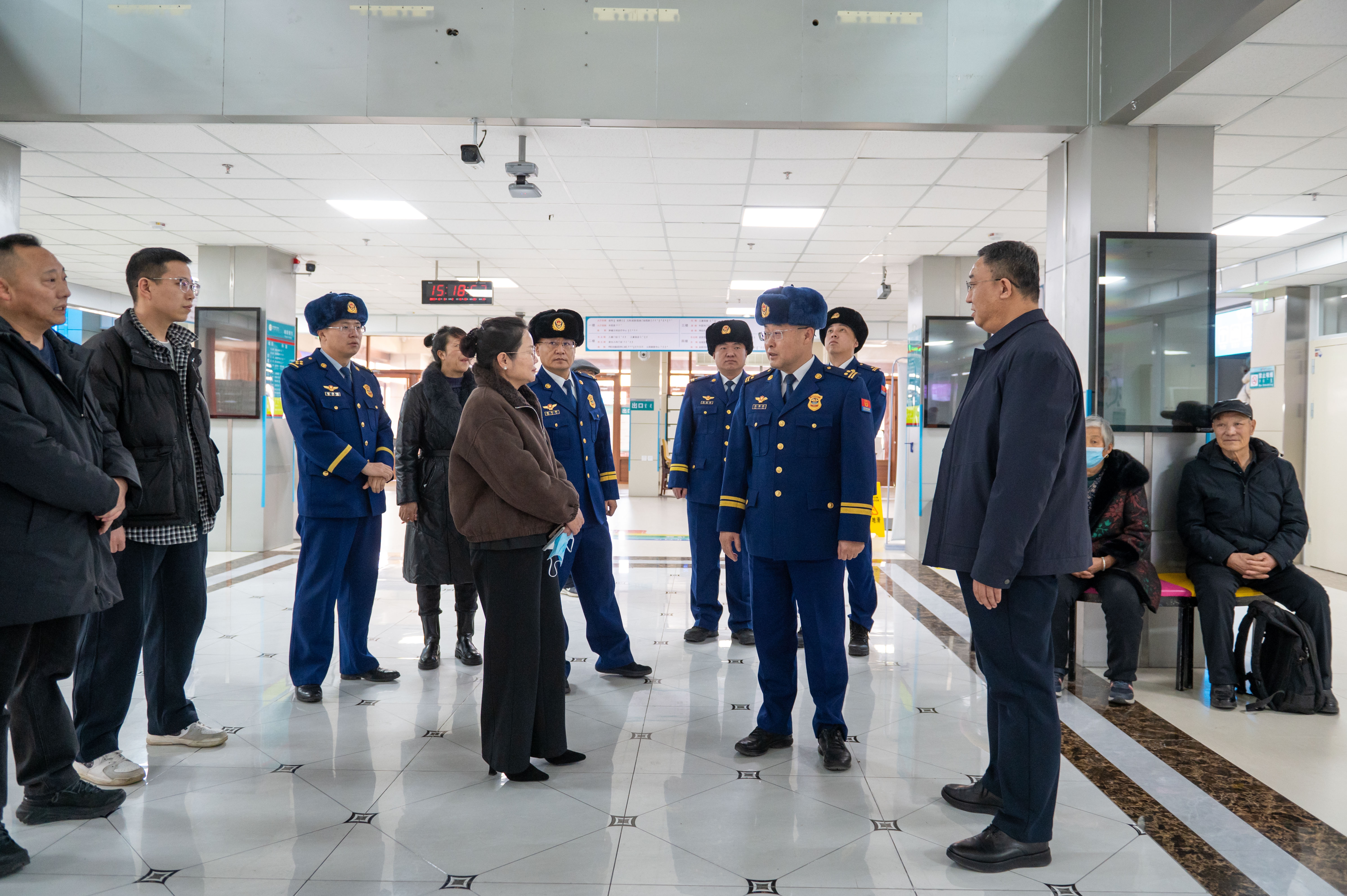 赌球网站消防救援支队持续开展高层建筑重大火灾风险隐患排查整治行动