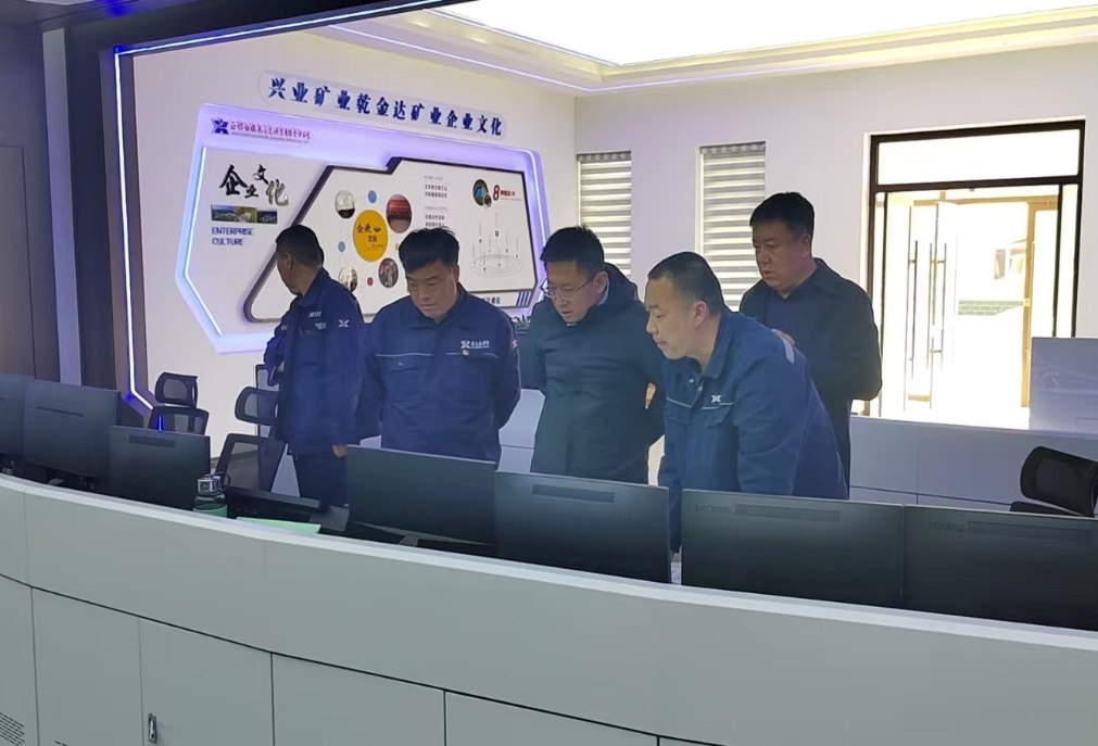 全球最大赌球网站党组成员、副局长王昊德深入我旗开展重点污染源监测监控 感知端建设专项检查