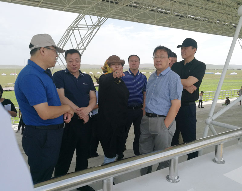 霍照良盟长实地指导2019“辽阔草原锡林颂歌”那达慕筹备工作