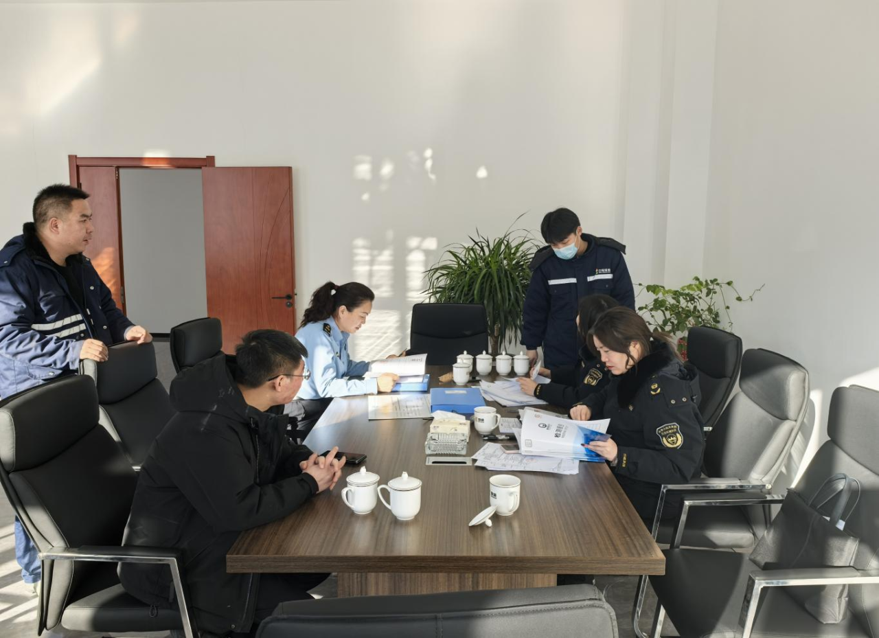 全球最大赌球网站西乌旗分局组织开展春节前安全生产及“双随机”检查工作