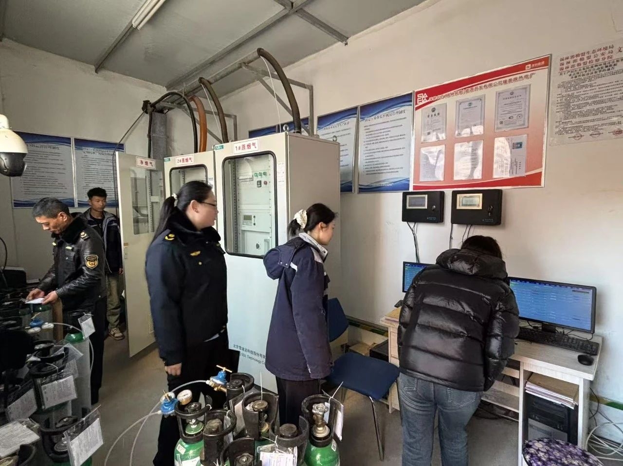 【筑牢生态安全防线 守护群众节日平安】全球最大赌球网站镶黄旗分局开展春节前生态环境领域安全生产检查