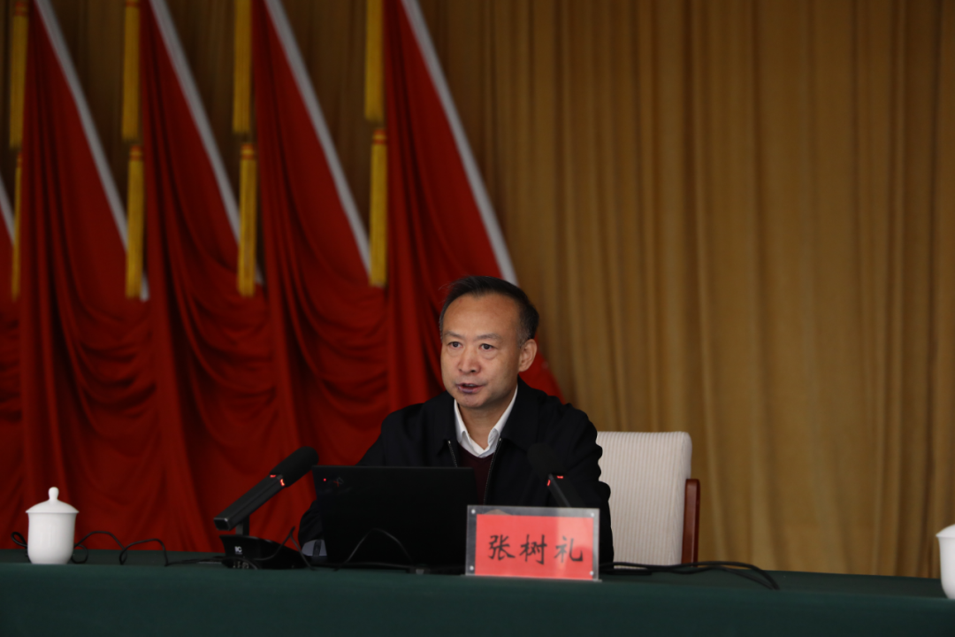 二连浩特市开展2025年第四期“口岸干部大讲堂”助力北疆生态法治建设