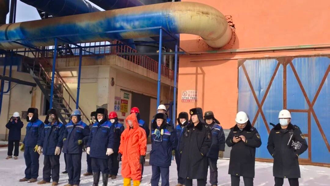 赌球网站东乌珠穆沁旗分局组织企业开展突发环境事件应急演练